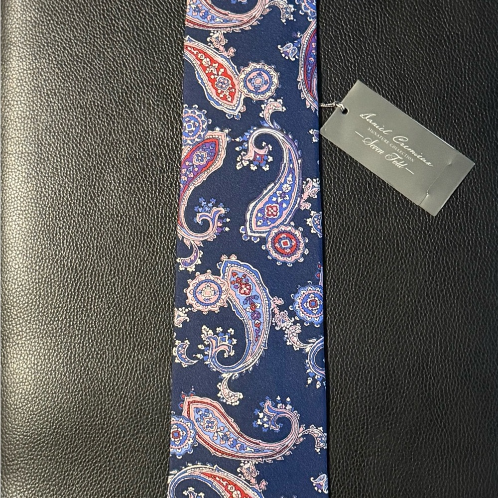 Daniel Cremieux Navy Blue Paisley Silk Tie